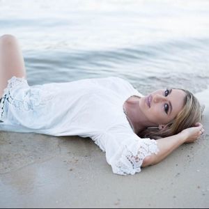 Meet your Posher, Alexia